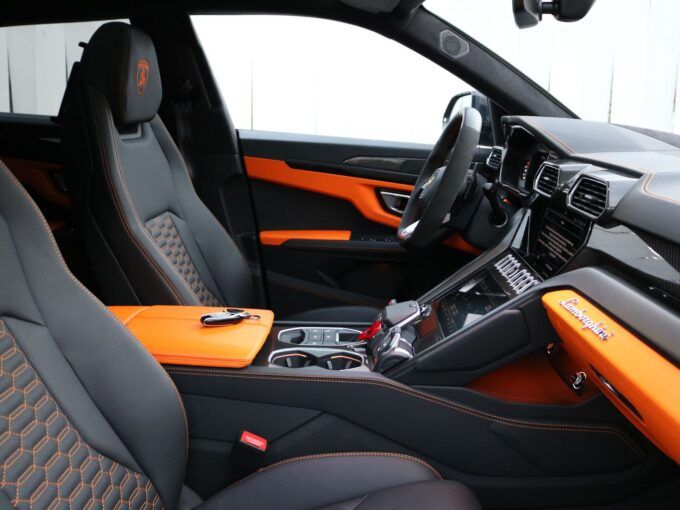 Lamborghini-Urus (3)
